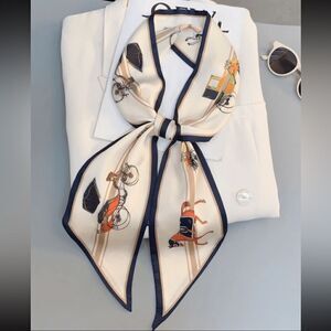 Horse scarf N685